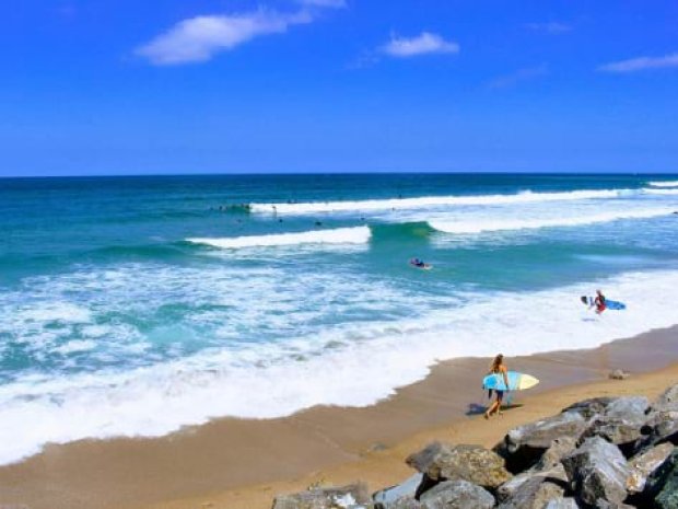 Plage du Pays Basque en colonie de vacances en été