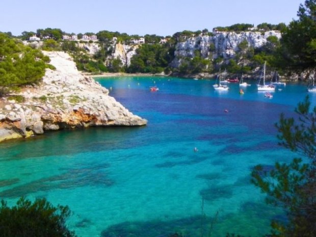 Cet été, les jeunes partent en colo de vacances à Minorque