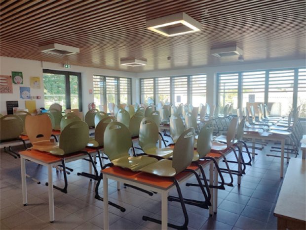 réfectoire salle a manger colonie de vacances rugby été