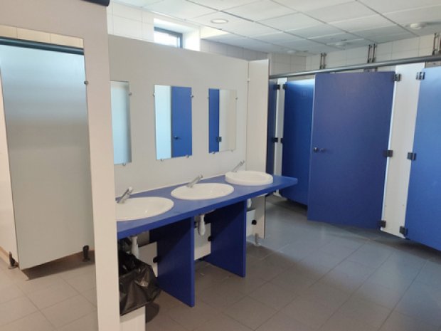 sanitaires colonie de vacances rugby été 