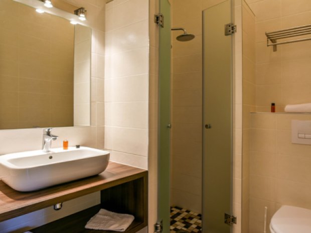 douche centre de vacances pour ados a anglet