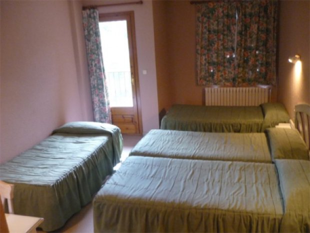 Chambre de l'hôtel à Andorre pour la colonie de vacances