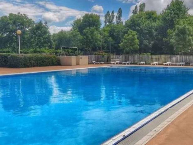 Piscine du centres de vacances en Aveyron