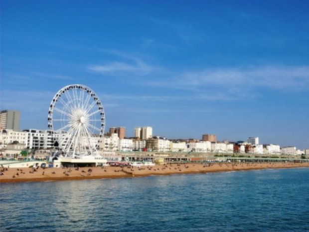 Vue panoramique sur la marina de Brighton