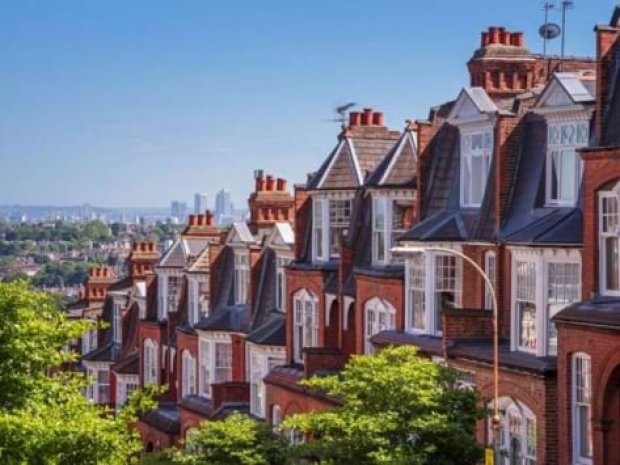 Façades des maisons de Londres durant le séjour linguistique en Angleterre