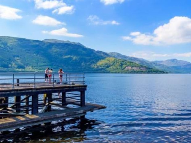 Baignade dans les Loch d'Ecosse en colonie de vacances