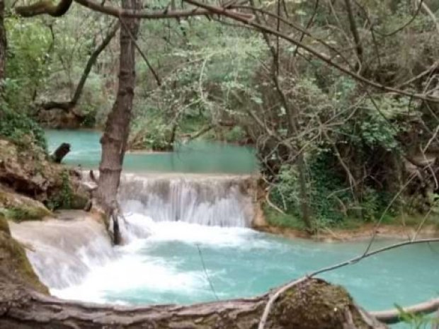 Petite cascade dans les Gorges du Verdon