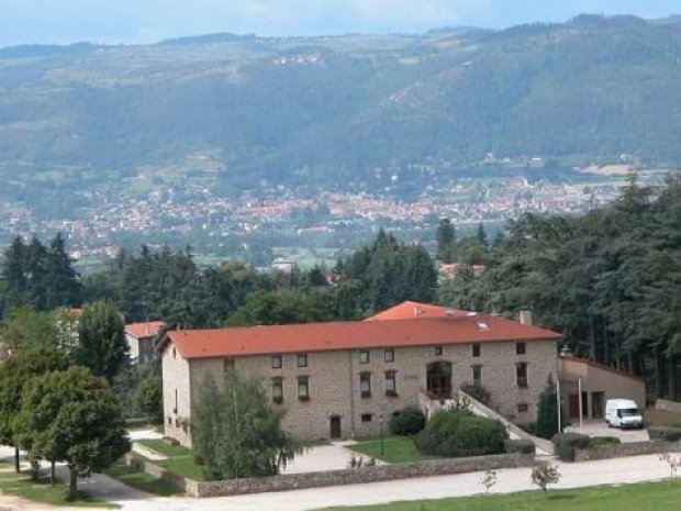 Façade du centre de vacances à Monistrol