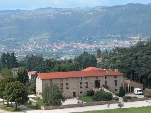 Façade du centre de vacances à Monistrol