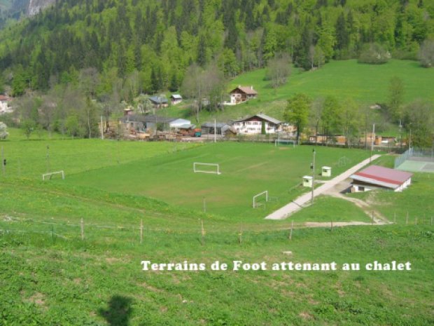 Terrain de foot du centre de colonie de vacances de Bellevaux