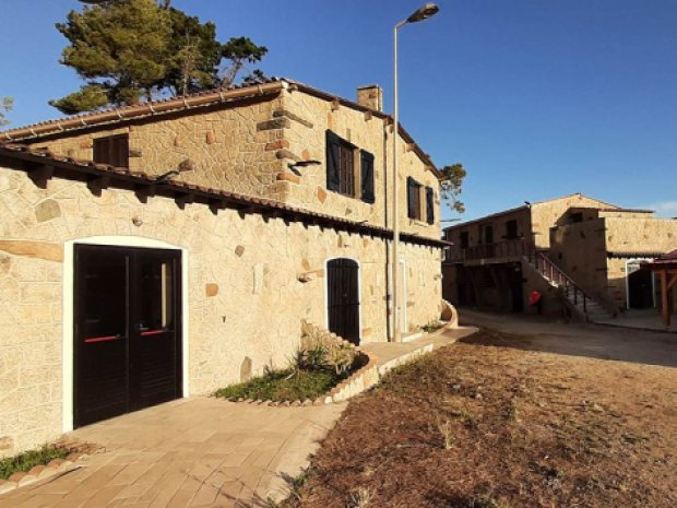 vue extérieure sur le logement en corse cet été