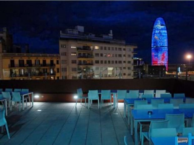 Vue sur Barcelone depuis la terrasses du centre de vacances