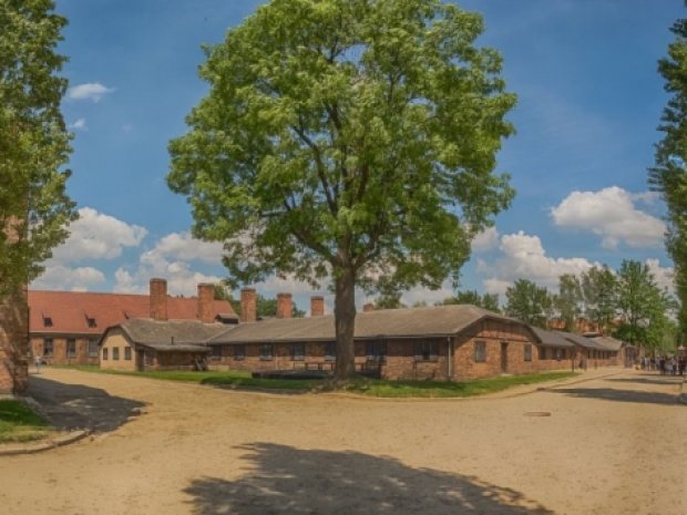 Camp de concentration d'Auschwitz visité durant la colonie de vacances en Pologne 