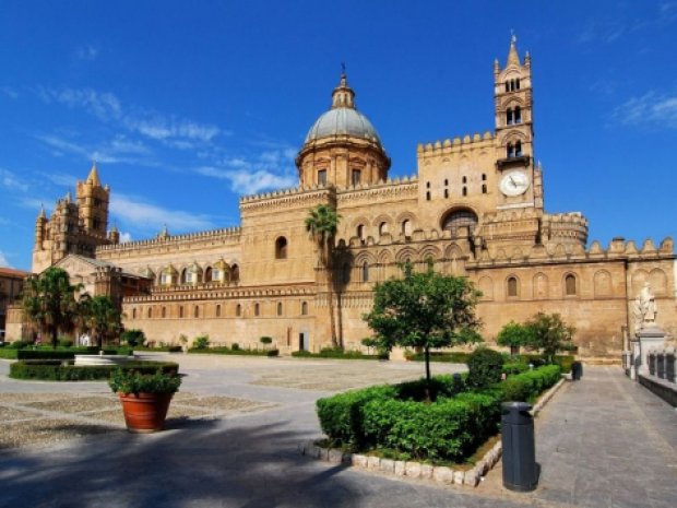 Cathédral de Palerme en Sicile visité durant la colonie de vacances